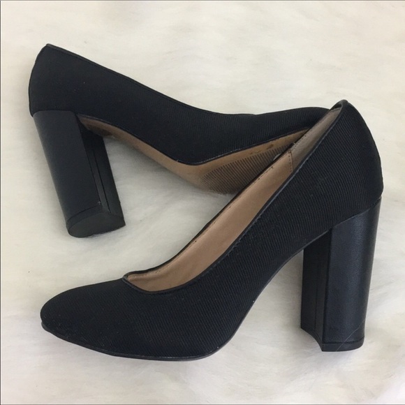 Botkier | NY Valentina Block Heel Pump - Picture 5 of 8